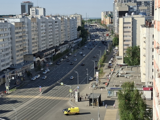 Продам трехкомнатную (3-комн.) квартиру, Вишневского ул, 57, Казань г