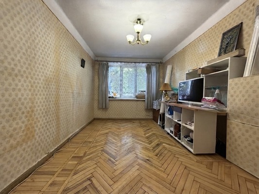 Продам двухкомнатную (2-комн.) квартиру, Киевская ул, 44, Симферополь г