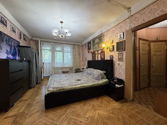 Продам двухкомнатную (2-комн.) квартиру, Киевская ул, 44, Симферополь г