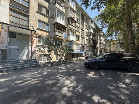 Продам двухкомнатную (2-комн.) квартиру, Киевская ул, 44, Симферополь г