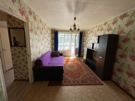 Продам двухкомнатную (2-комн.) квартиру, Красных Командиров ул, 18, Волосово г