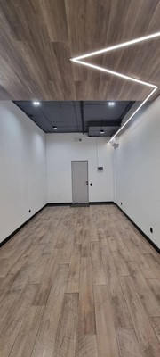 Продам коммерческое помещение 24 м2, Габдуллы Тукая ул, 64, Казань г