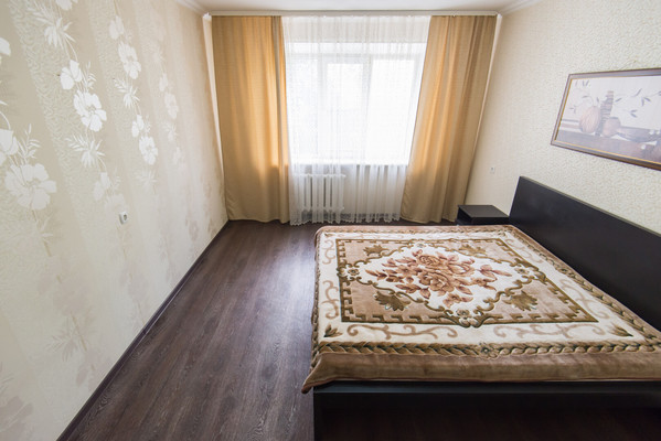 Продам трехкомнатную (3-комн.) квартиру, Туполева ул, 9б, Ростов-на-Дону г