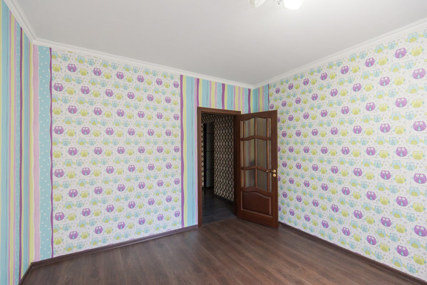 Продам трехкомнатную (3-комн.) квартиру, Туполева ул, 9б, Ростов-на-Дону г