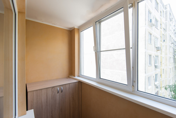 Продам трехкомнатную (3-комн.) квартиру, Туполева ул, 9б, Ростов-на-Дону г