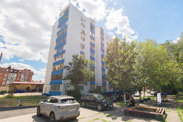 Продам трехкомнатную (3-комн.) квартиру, Туполева ул, 9б, Ростов-на-Дону г