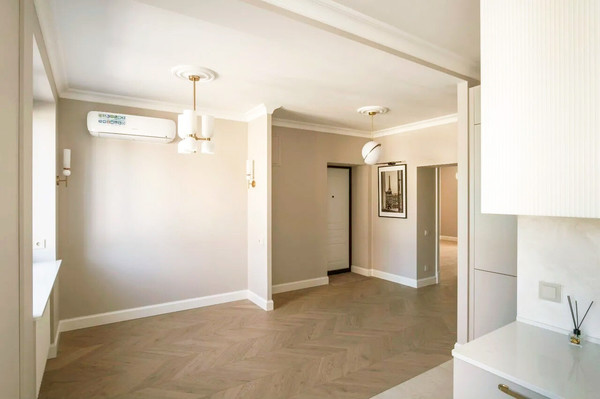 Продам трехкомнатную (3-комн.) квартиру, Ленинградский пр-кт, 28к45, Москва г