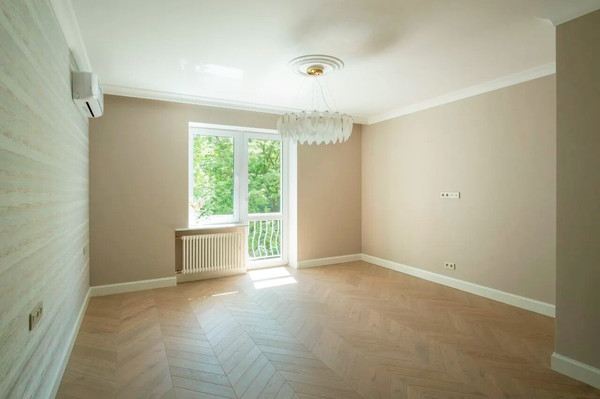 Продам трехкомнатную (3-комн.) квартиру, Ленинградский пр-кт, 28к45, Москва г