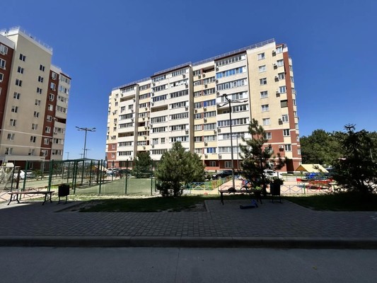 Продам однокомнатную (1-комн.) квартиру, Балаклавская ул, 73б, Симферополь г