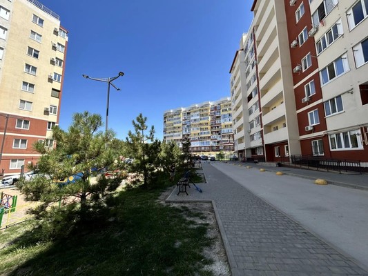 Продам однокомнатную (1-комн.) квартиру, Балаклавская ул, 73б, Симферополь г