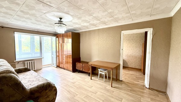 Продам двухкомнатную (2-комн.) квартиру, Яблочкова ул, 17, Грэсовский пгт
