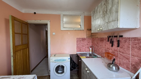 Продам двухкомнатную (2-комн.) квартиру, Яблочкова ул, 17, Грэсовский пгт