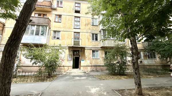 Продам двухкомнатную (2-комн.) квартиру, Яблочкова ул, 17, Грэсовский пгт