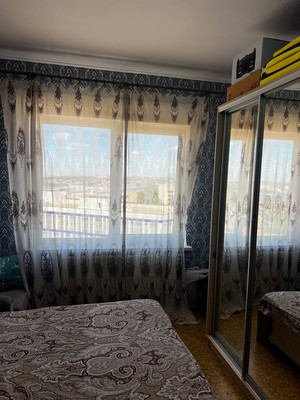 Продам трехкомнатную (3-комн.) квартиру, Киевская ул, 179б, Симферополь г