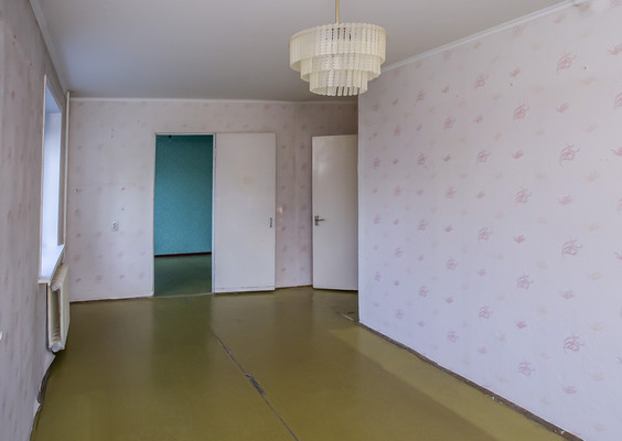 Продам трехкомнатную (3-комн.) квартиру, Хрустальная ул, 17, Пермь г