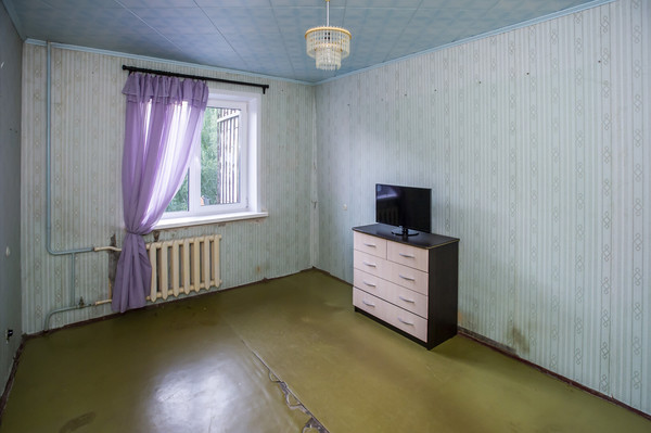 Продам трехкомнатную (3-комн.) квартиру, Хрустальная ул, 17, Пермь г