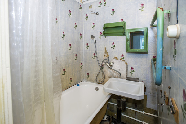 Продам трехкомнатную (3-комн.) квартиру, Хрустальная ул, 17, Пермь г
