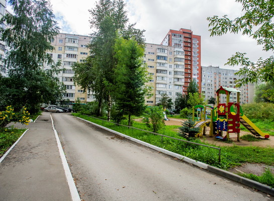 Продам трехкомнатную (3-комн.) квартиру, Архитектора Свиязева ул, 2А, Пермь г