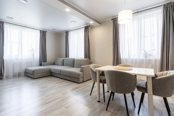 Продам двухкомнатную (2-комн.) квартиру, Рауиса Гареева ул, 107, Казань г
