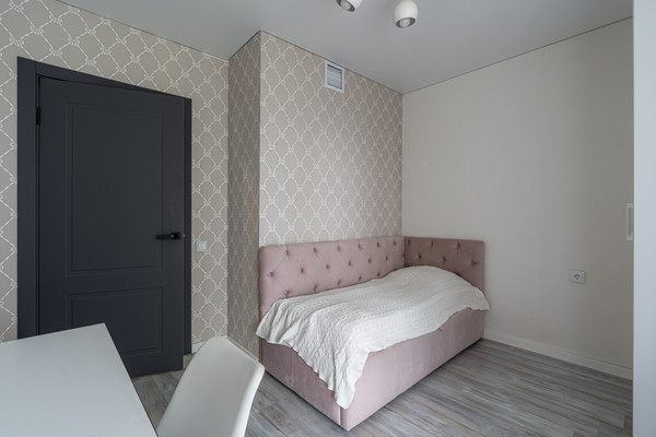 Продам двухкомнатную (2-комн.) квартиру, Рауиса Гареева ул, 107, Казань г