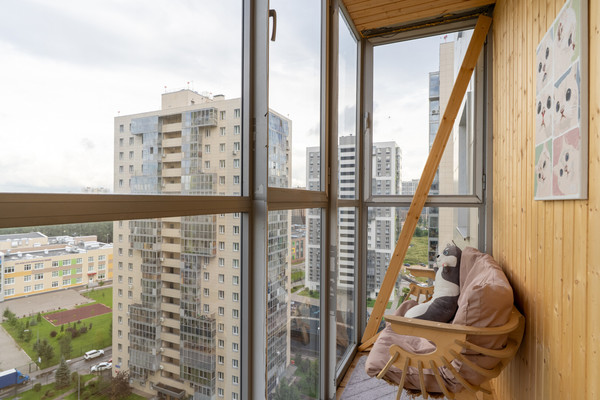 Продам двухкомнатную (2-комн.) квартиру, Рауиса Гареева ул, 107, Казань г