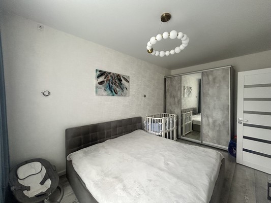 Продам двухкомнатную (2-комн.) квартиру, Севастопольская ул, 43к, Симферополь г