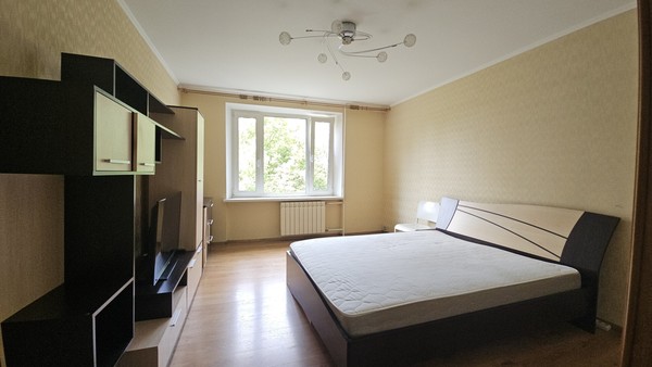 Продам однокомнатную (1-комн.) квартиру, 3-я Филевская ул, 30, Москва г