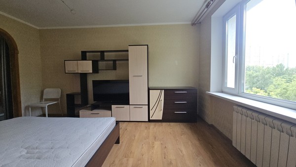 Продам однокомнатную (1-комн.) квартиру, 3-я Филевская ул, 30, Москва г