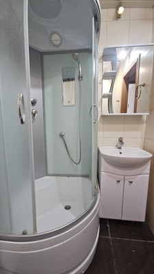 Продам однокомнатную (1-комн.) квартиру, 3-я Филевская ул, 30, Москва г