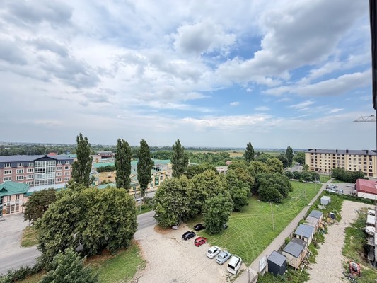 Продам двухкомнатную (2-комн.) квартиру, Мовсисяна ул, 23, Нальчик г