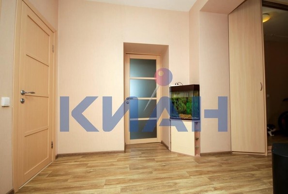 Продам двухкомнатную (2-комн.) квартиру, Академика Киренского ул, 32К, Красноярск г