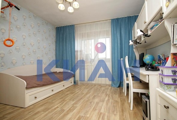Продам двухкомнатную (2-комн.) квартиру, Академика Киренского ул, 32К, Красноярск г