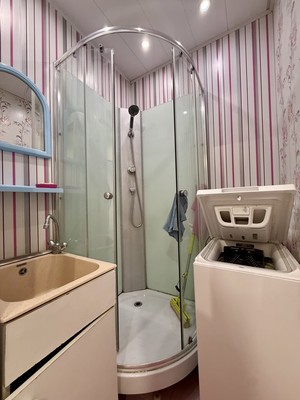 Продам однокомнатную (1-комн.) квартиру, Коммунаров ул, 2а, Рошаль г