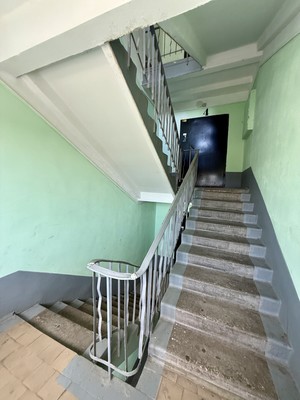 Продам однокомнатную (1-комн.) квартиру, Коммунаров ул, 2а, Рошаль г