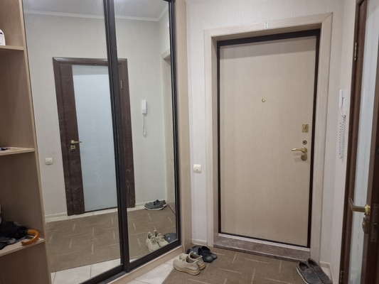 Продам однокомнатную (1-комн.) квартиру, Сибирский Тракт ул, 13, Казань г