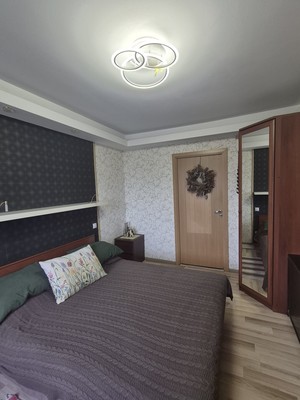 Продам трехкомнатную (3-комн.) квартиру, Художников пр-кт, 5Ак3, Санкт-Петербург г