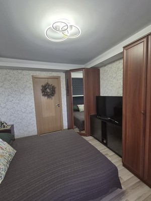 Продам трехкомнатную (3-комн.) квартиру, Художников пр-кт, 5Ак3, Санкт-Петербург г