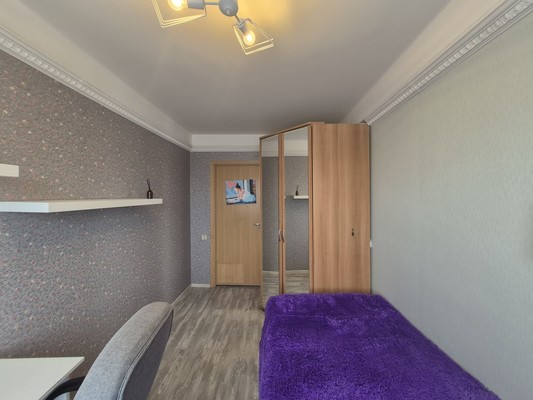 Продам трехкомнатную (3-комн.) квартиру, Художников пр-кт, 5Ак3, Санкт-Петербург г
