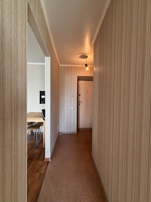 Продам трехкомнатную (3-комн.) квартиру, Глинки ул, 2, Брянск г