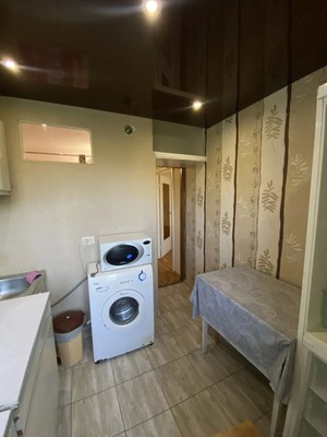 Продам однокомнатную (1-комн.) квартиру, Ульянова Дмитрия ул, 16, Ялта г