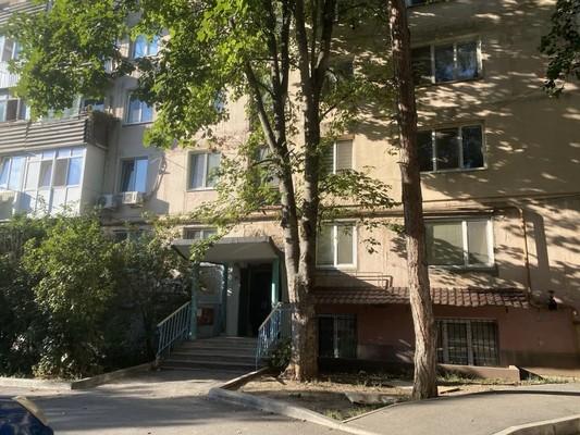 Продам однокомнатную (1-комн.) квартиру, Ульянова Дмитрия ул, 16, Ялта г