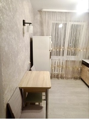 Продам двухкомнатную (2-комн.) квартиру, Героев Сталинграда ул, 35, Симферополь г