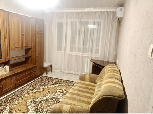 Продам двухкомнатную (2-комн.) квартиру, Героев Сталинграда ул, 35, Симферополь г