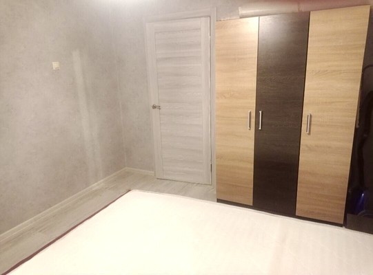 Продам двухкомнатную (2-комн.) квартиру, Героев Сталинграда ул, 35, Симферополь г