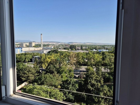 Продам двухкомнатную (2-комн.) квартиру, Героев Сталинграда ул, 35, Симферополь г