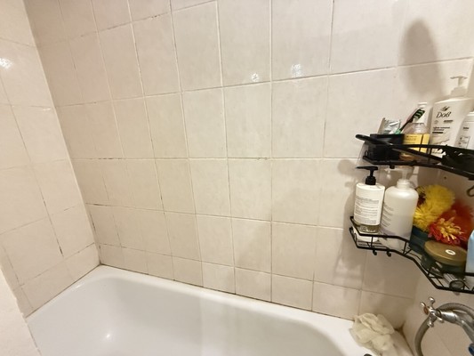 Продам комнату в 8-комн. квартире, Хользунова ул, 74, Воронеж г