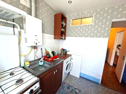 Продам двухкомнатную (2-комн.) квартиру, Ленинградская ул, 205, Тихорецк г
