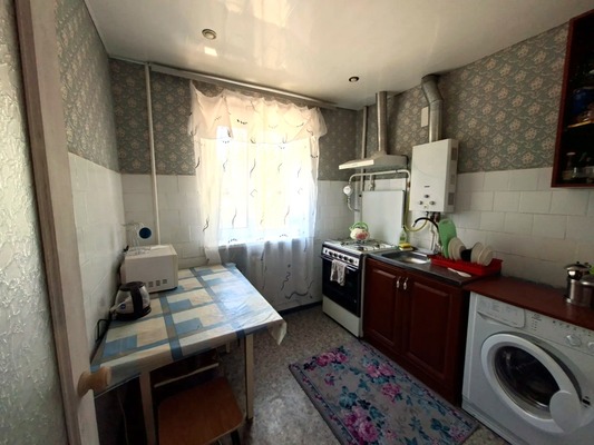 Продам двухкомнатную (2-комн.) квартиру, Ленинградская ул, 205, Тихорецк г