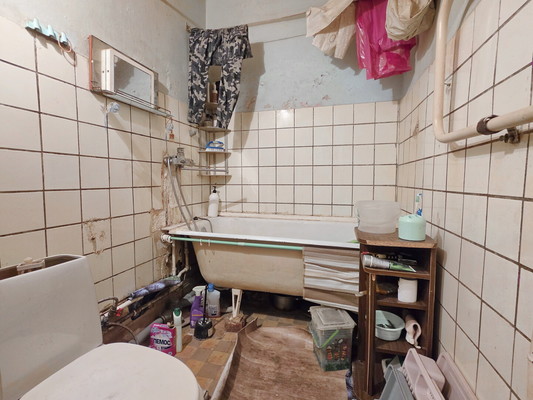 Продам двухкомнатную (2-комн.) квартиру, В мкр, 12, Пущино г