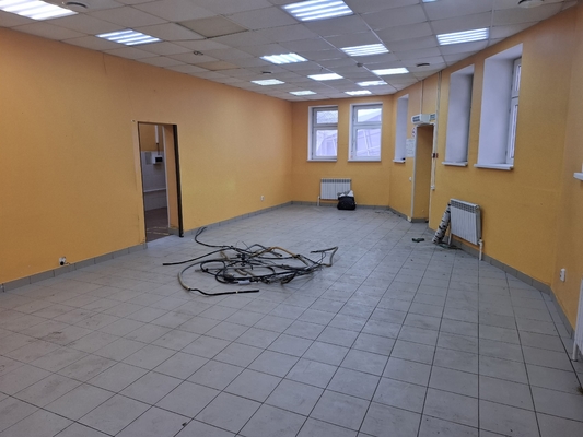 Сдам торговое помещение 87 м2, Горьковское Шоссе ул, 2а, Казань г